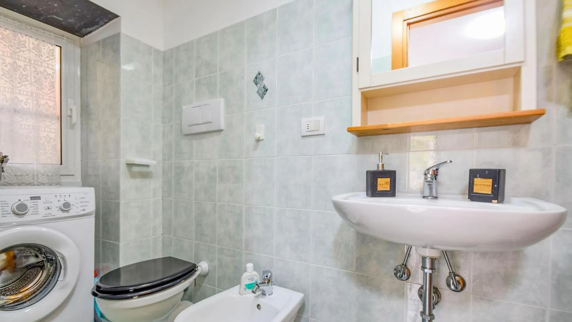 Stunning Home In Sori With Wifi Semesterbostad