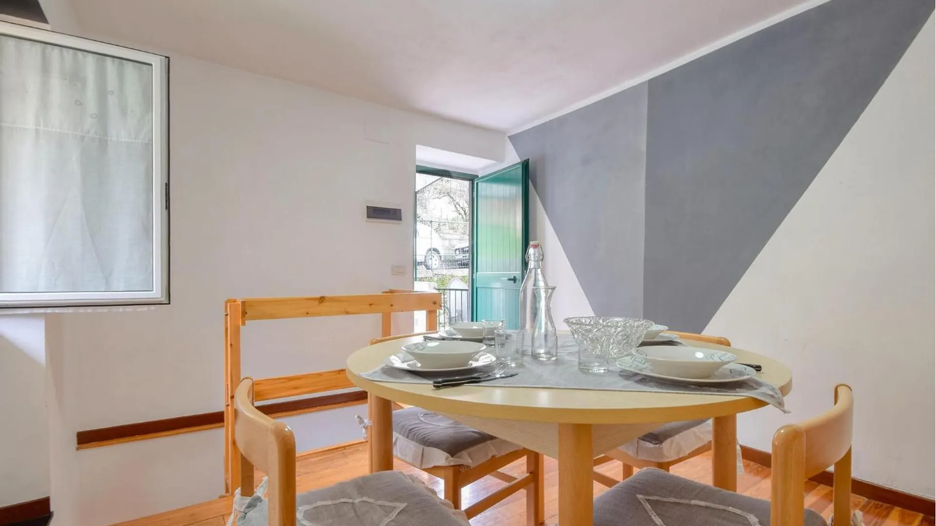 Stunning Home In Sori With Wifi