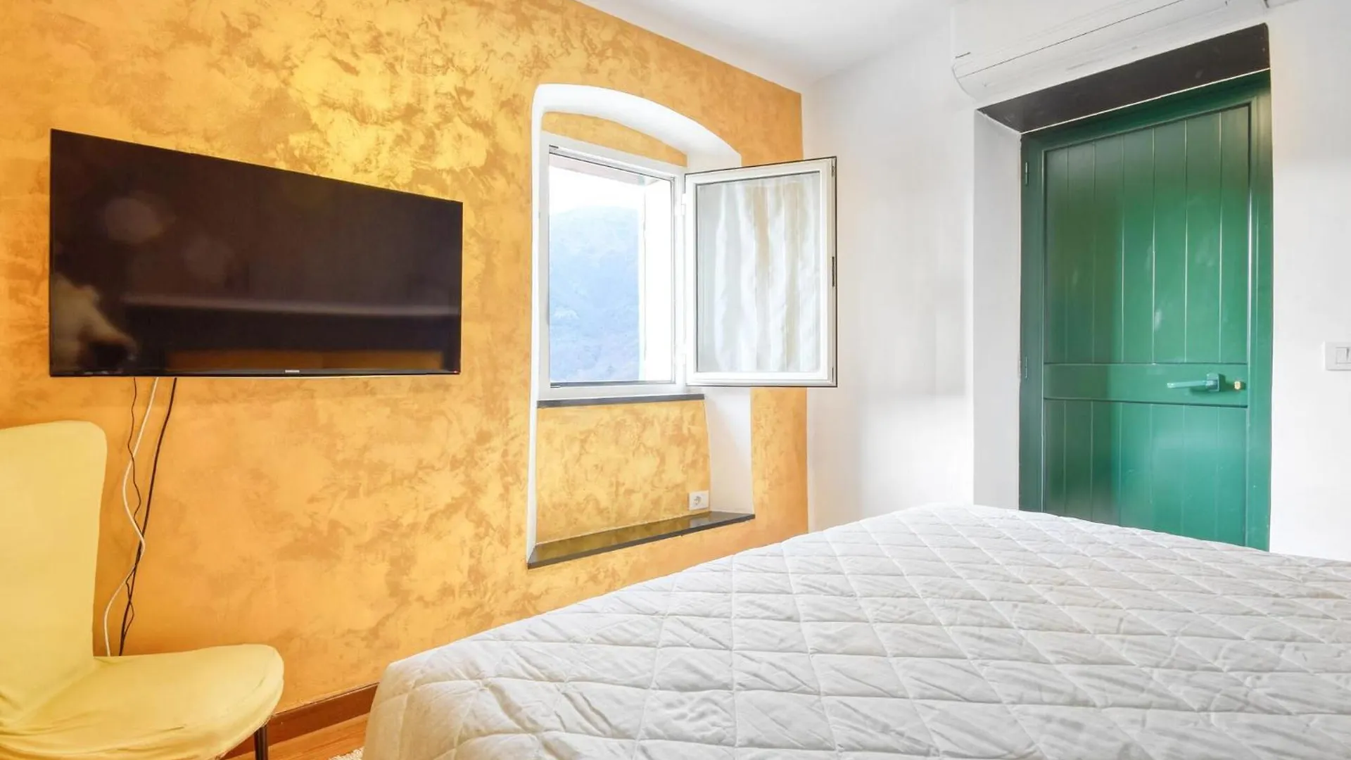 Stunning Home In Sori With Wifi Holiday home