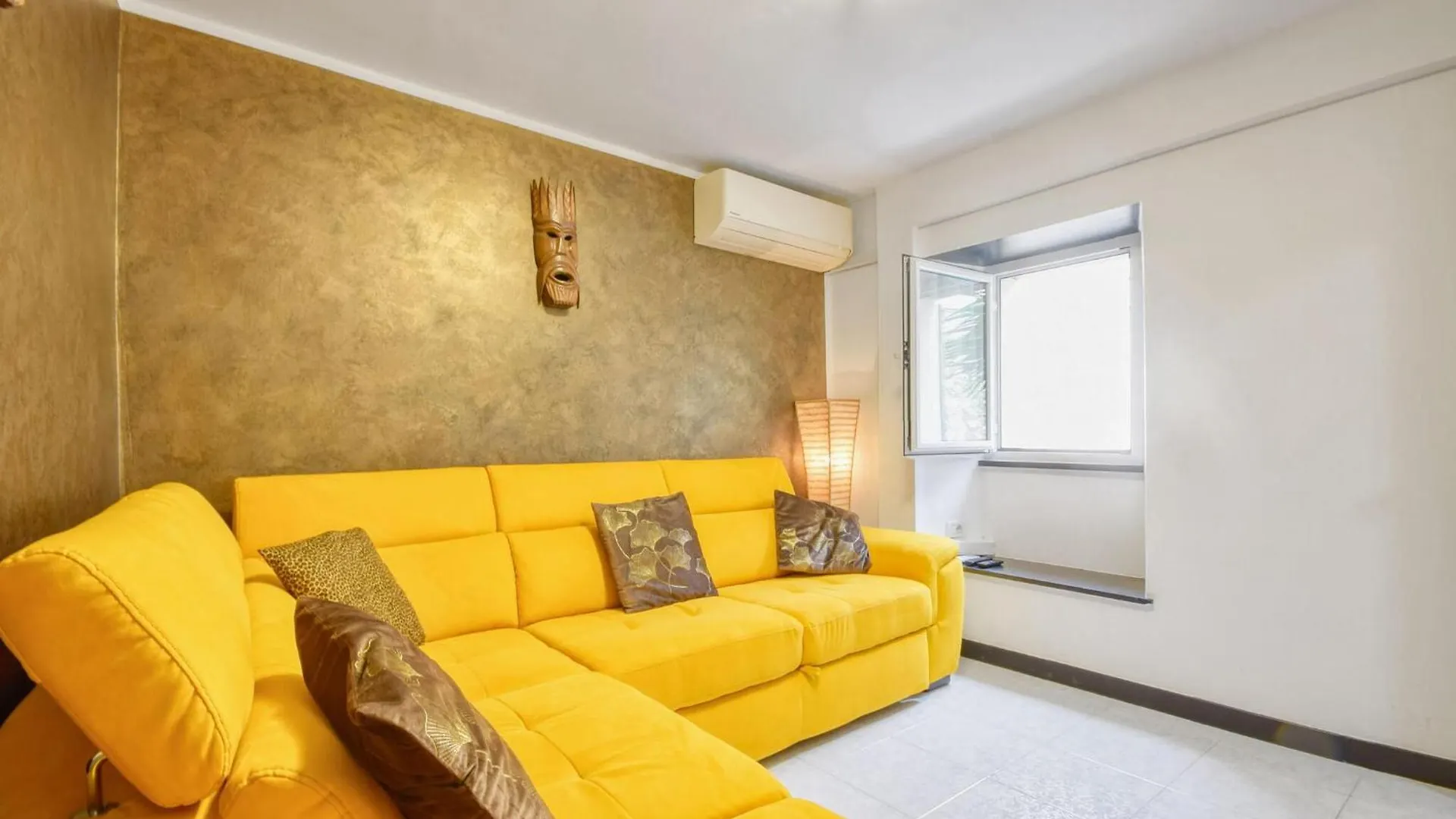 Stunning Home In Sori With Wifi 0*,